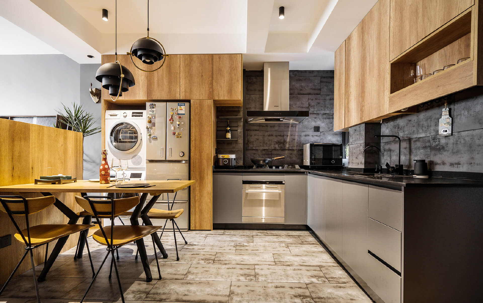 你知道墻面反堿是什么造成的嗎？處理墻面反堿的方法有哪些？