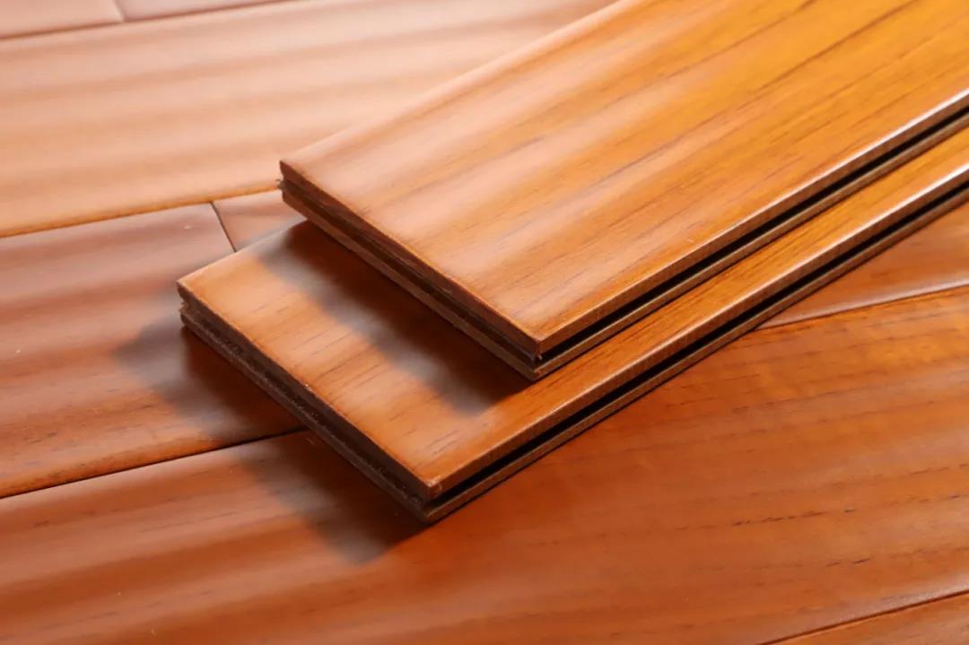 木地板為什么會出現(xiàn)縫隙？如何避免又如何解決？